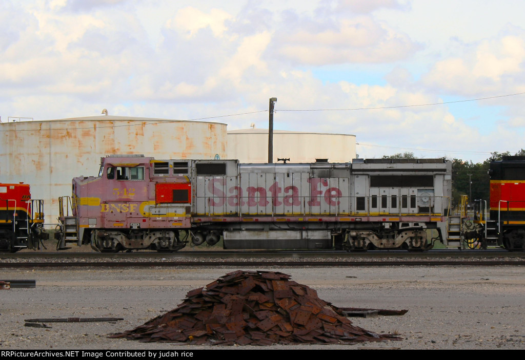 BNSF 542